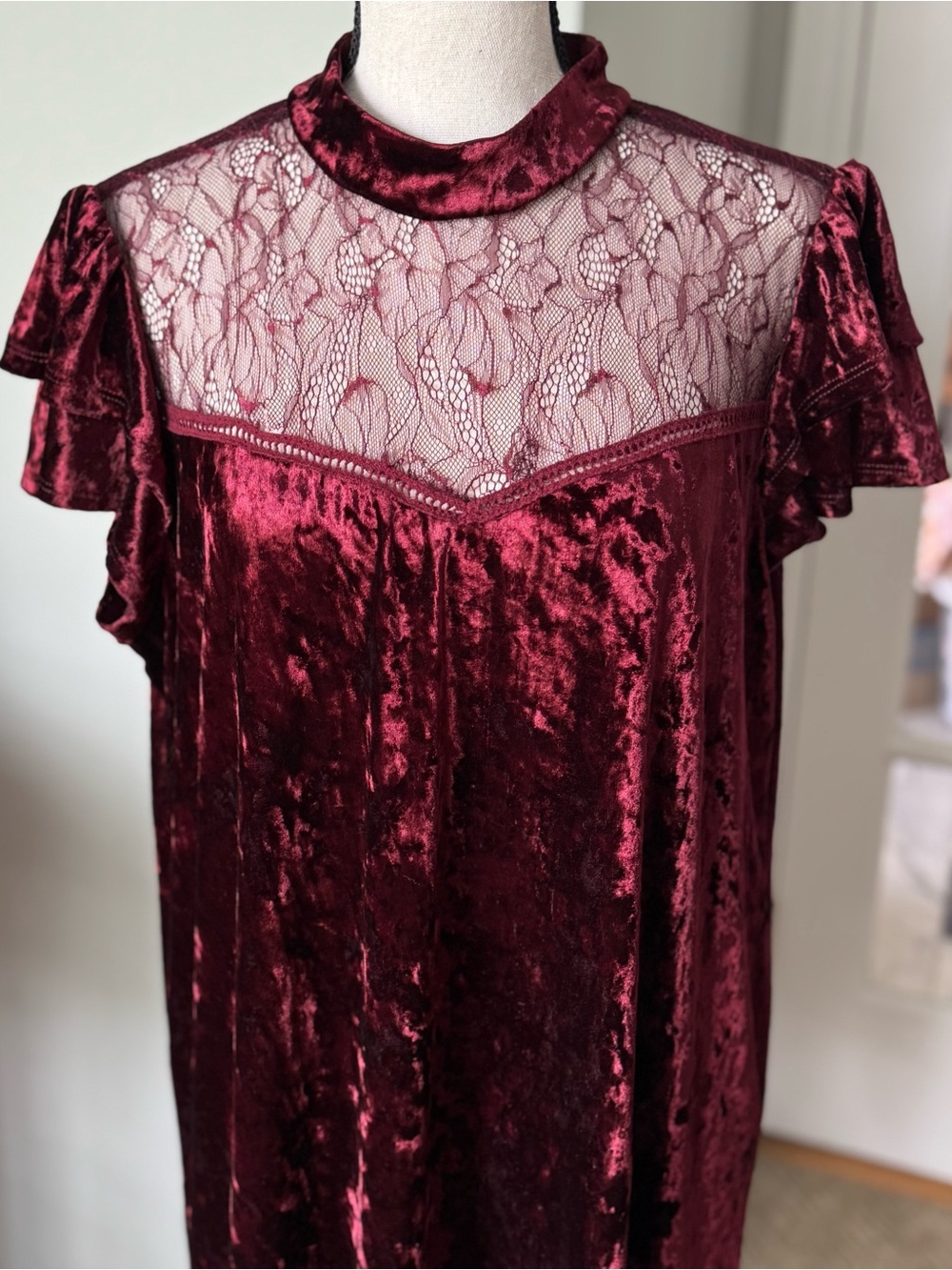 VTG deep burgundy crushed velvet mini dress XXL lace flutter sleeve Y2K Witchy